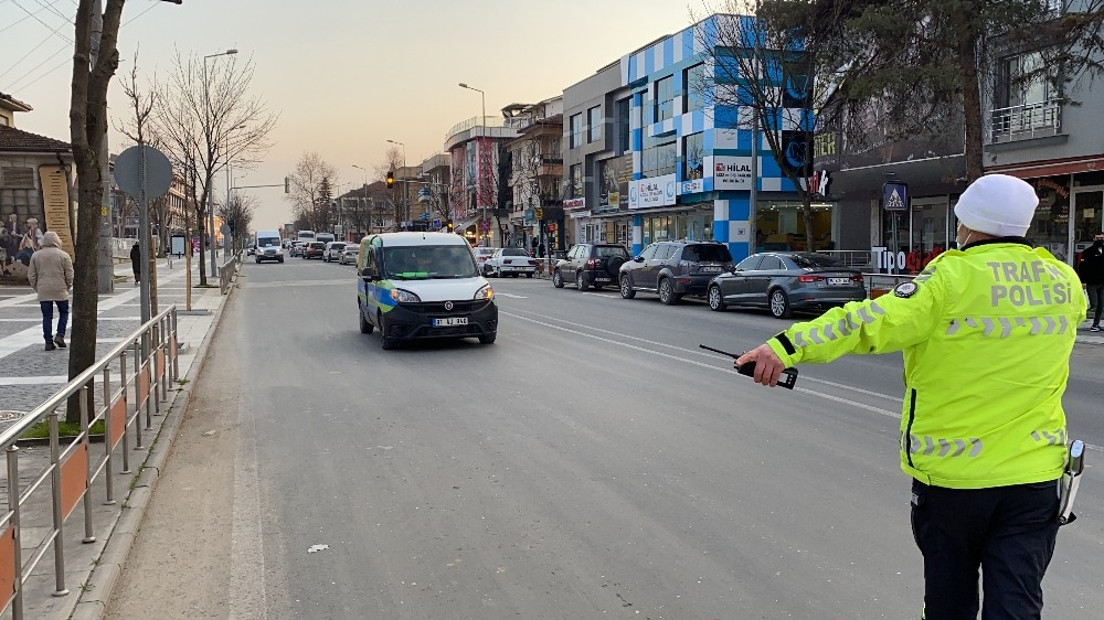 1 Saatlik uygulamada 13 bin lira ceza
