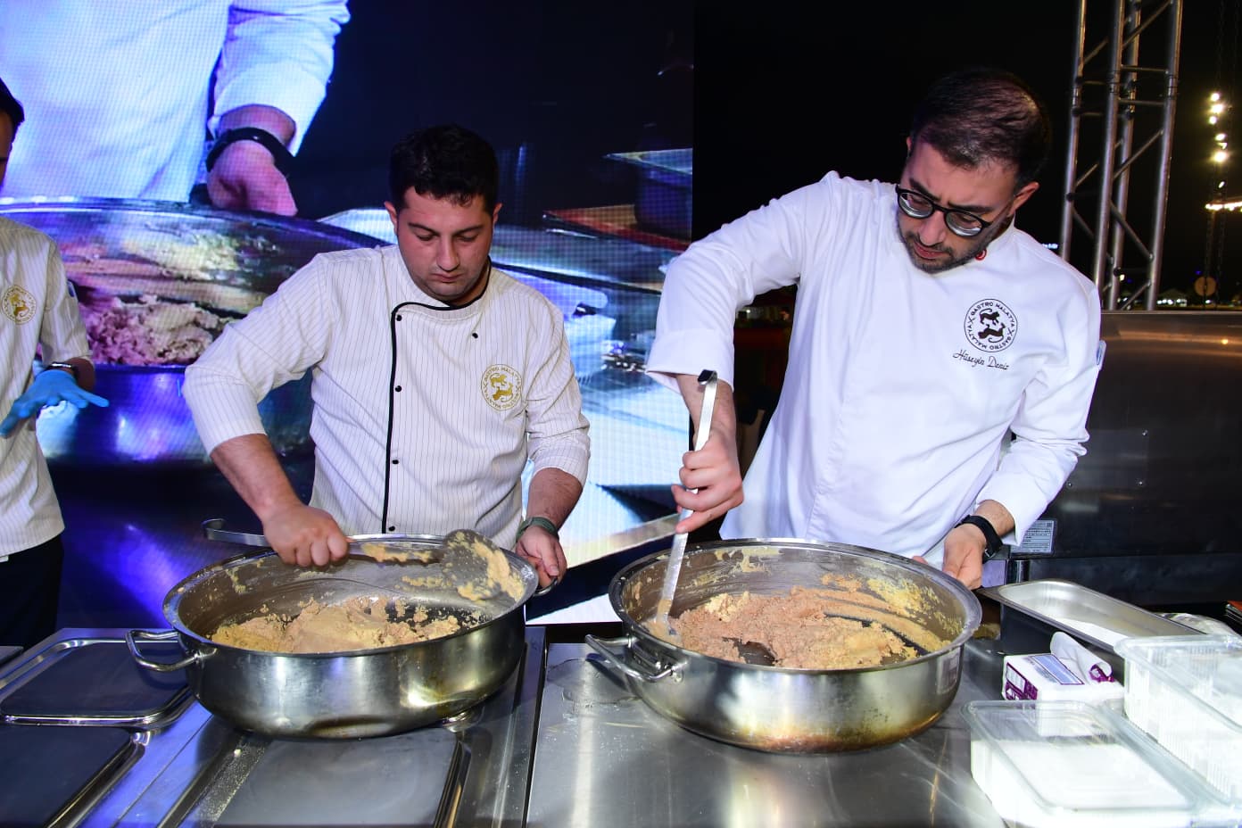 100. Yıl Parkı Gastronomi & Kültür Sokağı İle Yüzbinleri Ağırladı