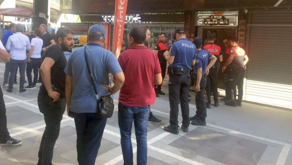 2 Kişinin Öldürüldüğü Kafede Esrarengiz Olay!