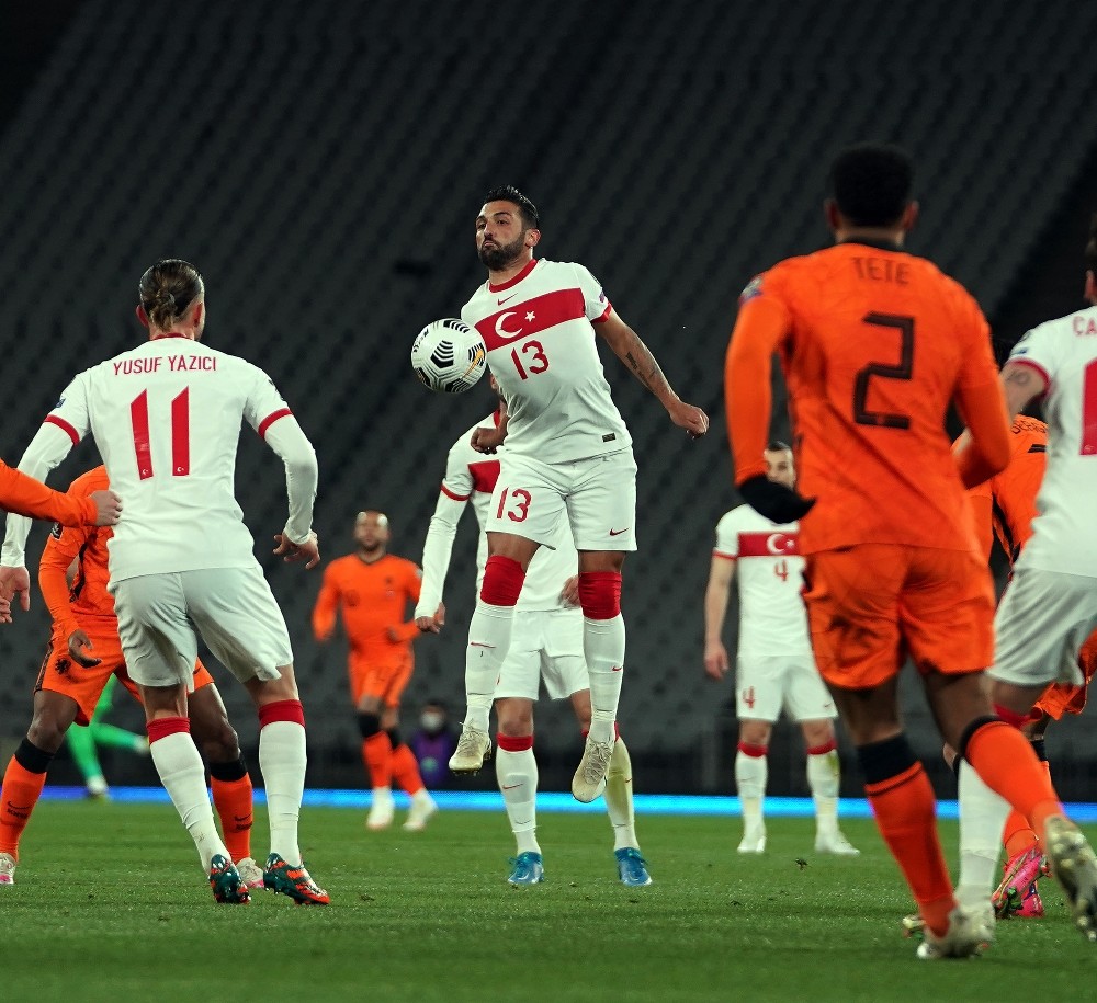 2022 FIFA Dünya Kupası Elemeleri: Türkiye: 2 - Hollanda: 0 (İlk yarı)
