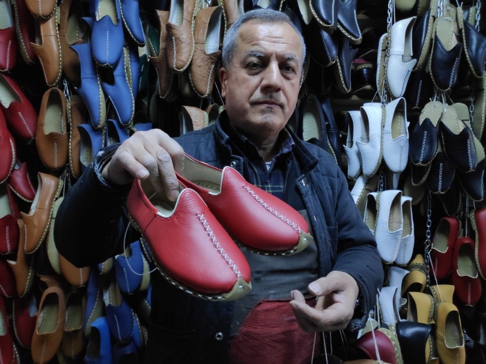 50 yıldır yaptığı yemenileri birçok ülkeye ihraç ediyor
