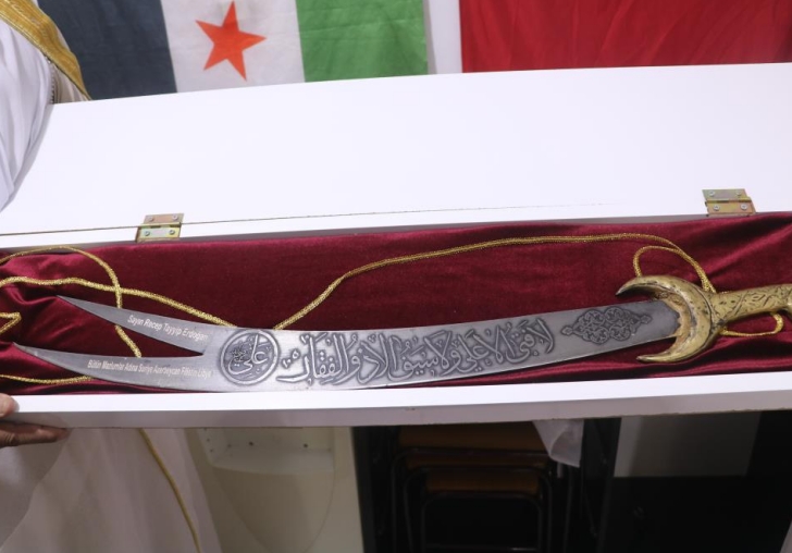  Abraz Aşireti, Ata Yadigarı Çift Başlı Kılıcı Cumhurbaşkanı Recep Tayyip Erdoğana Hediye Etmek İstiyor.