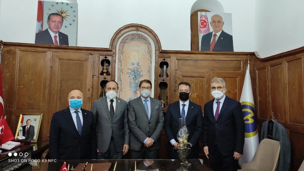 Afgan Bakan, Birlik Vakfı´nı ziyaret etti
