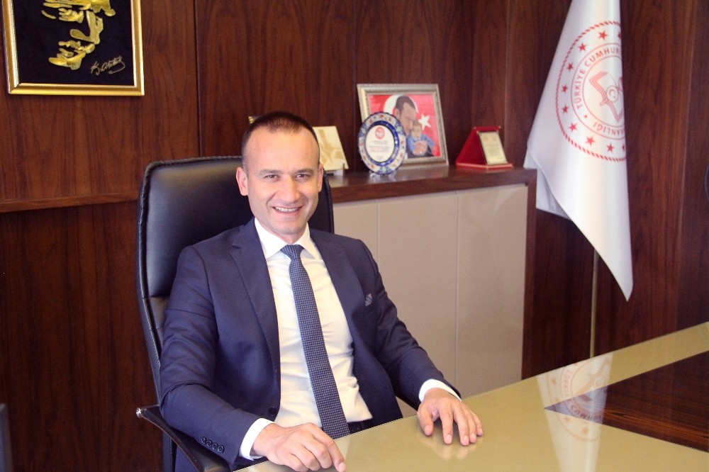 Ağrı´da idareci ve öğretmenlere yönelik 17 alanda ödüllü yarışma başlatıldı
