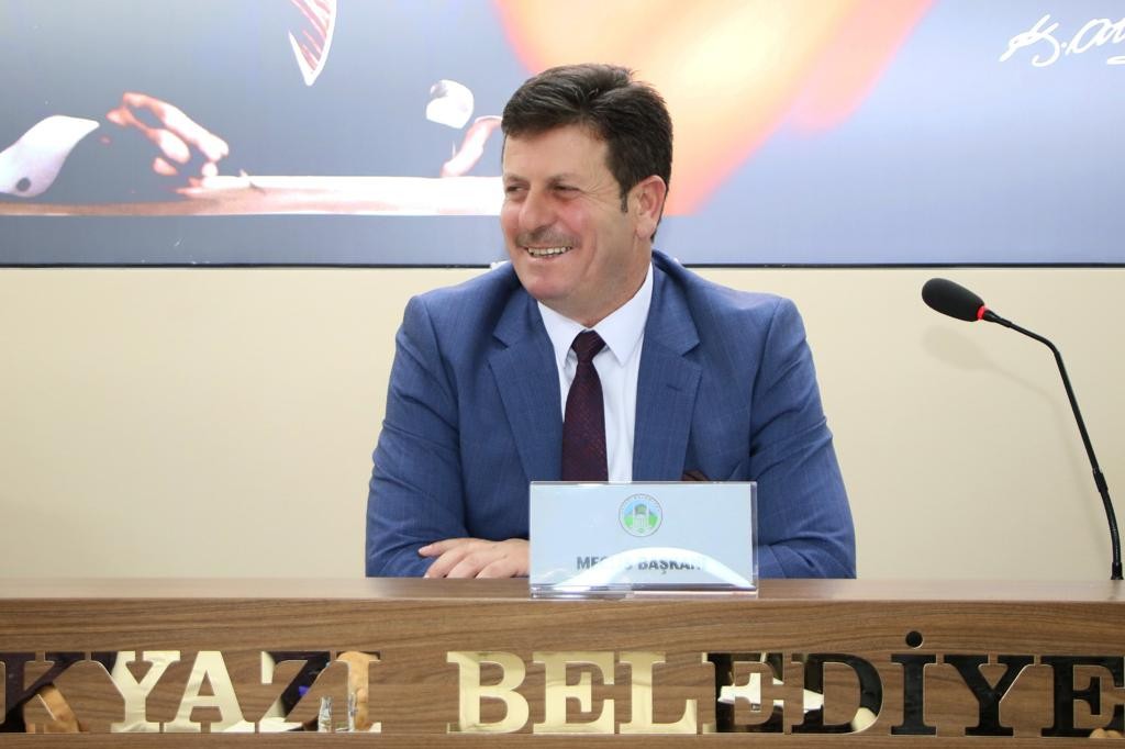 Akyazı Belediyesinden büyük başarı: 2 yılda borçsuz belediye unvanına ulaştı
