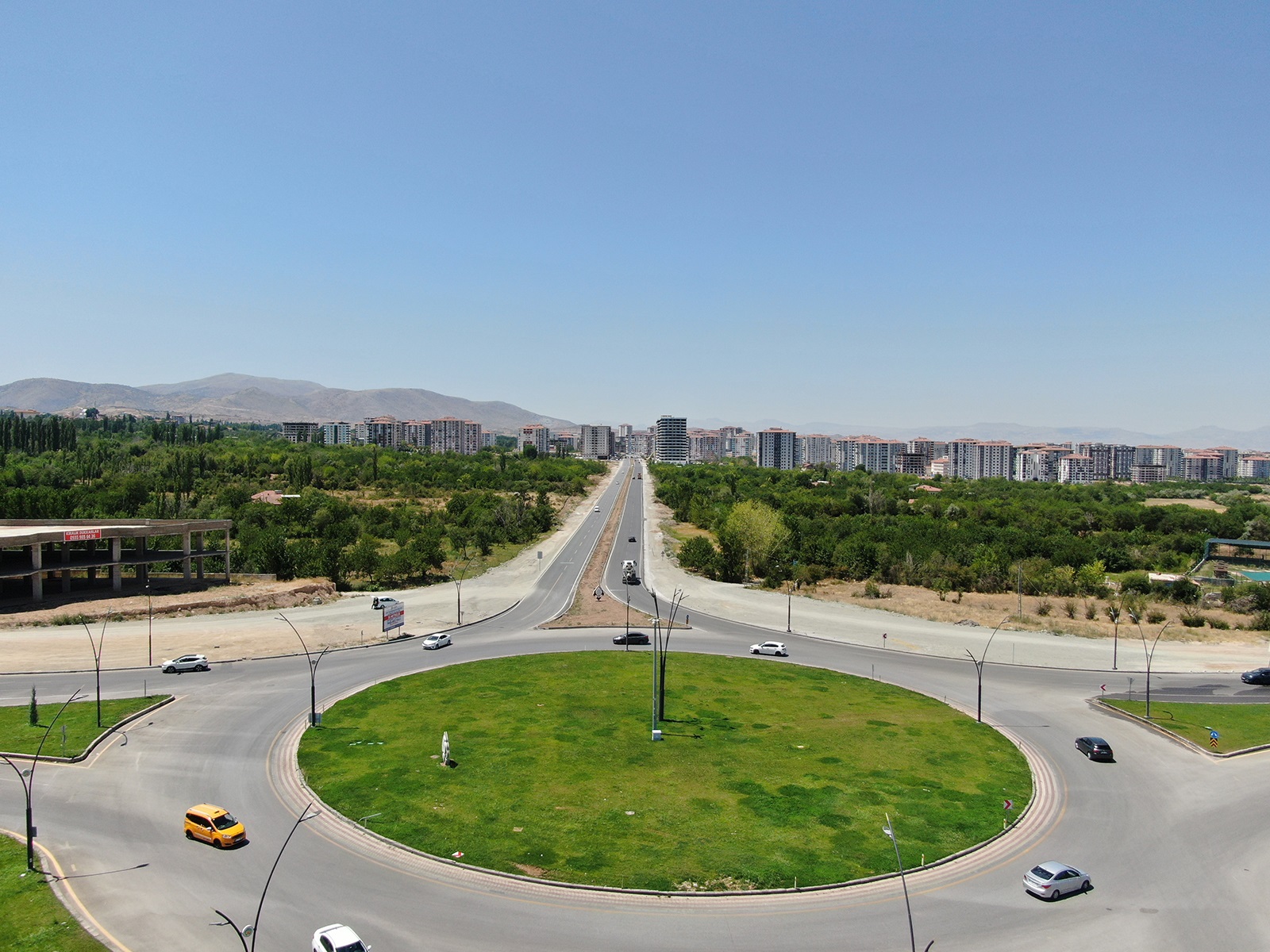 Alp Er Tunga Bulvarı Bölge Sakinlerine Ulaşım Konusunda Kolaylık Sağladı