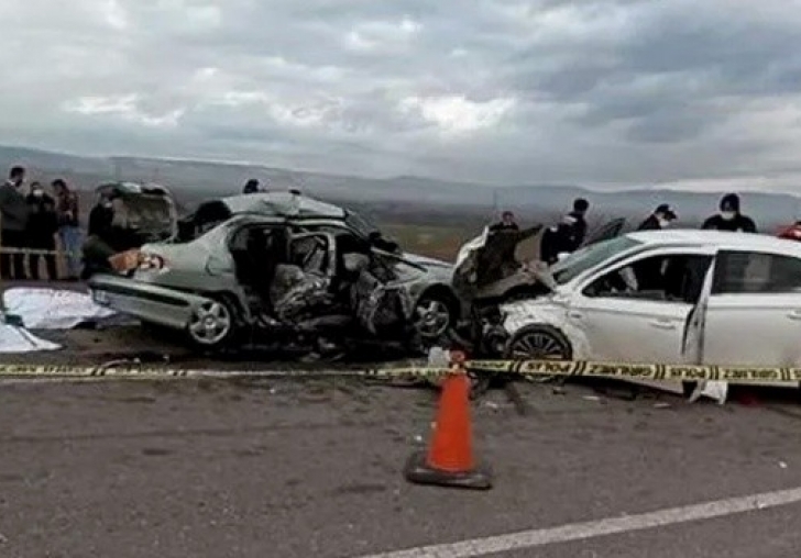 Ankara'da feci kaza: Çok sayıda ölü ve yaralı var