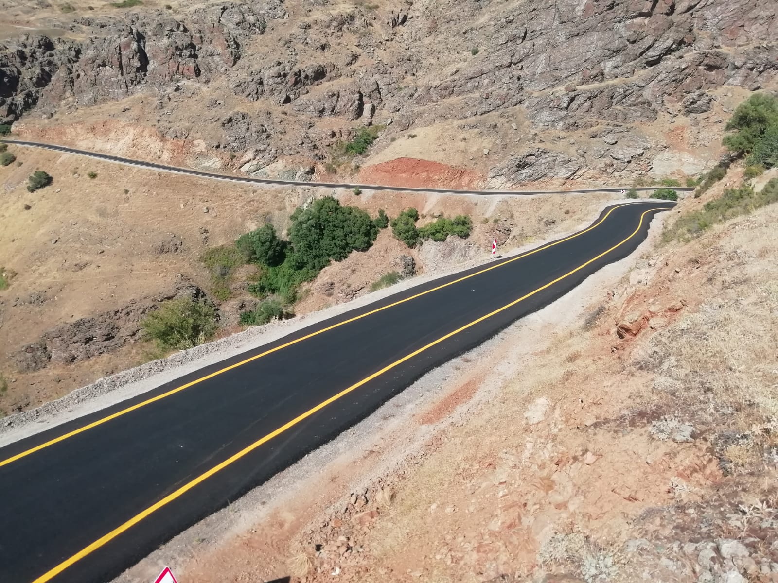 Asfaltlanan Yolların Yatay ve Düşey İşaretlemeleri Ulaşım Hizmetleri Tarafından Yapılıyor