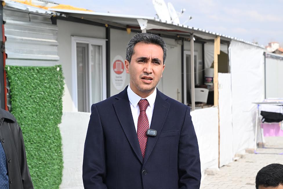 ‘ASRIN FELAKETİNDE ENGELLERİ BİRLİKTE AŞIYORUZ PROJESİ’ YÜREKLERE DOKUNUYOR