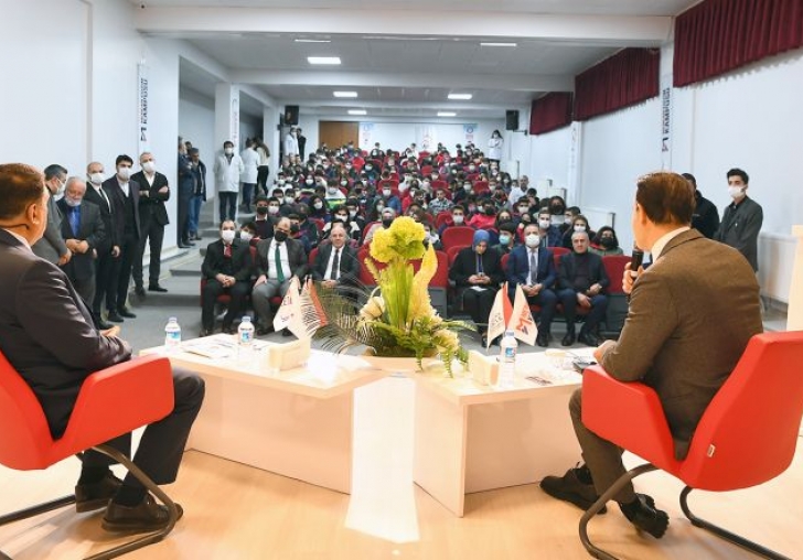 Atatürk Çıkıncaya Kadar İngilizleri Tanrı Bilirdik