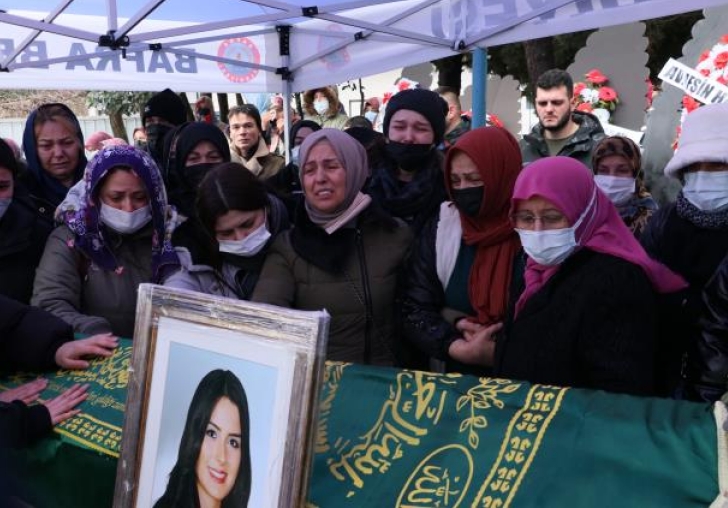 Avukat Dilara Yıldız, son yolculuğuna uğurlandı