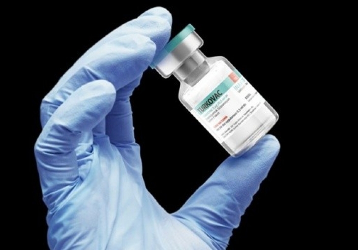 Bakan Koca: BioNTech üzerine Turkovac çalışmasını başlatacağız