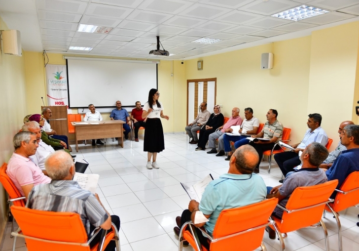 Başkan Çınar, muhtarlar korosunun provalarını takip etti