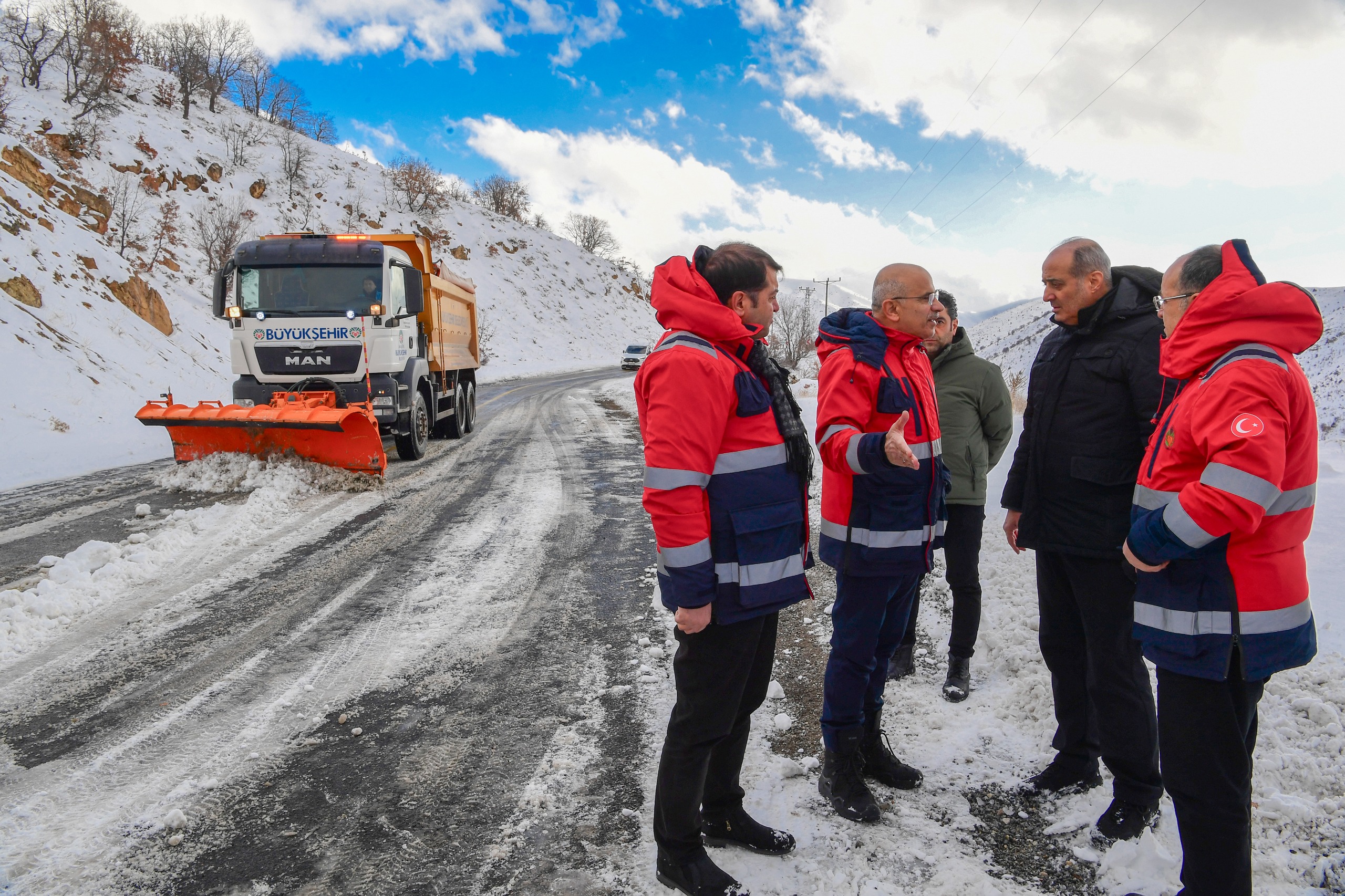 BAŞKAN ER PORGA BAĞLANTI YOLUNDAKİ  ÇALIŞMALARI İNCELEDİ