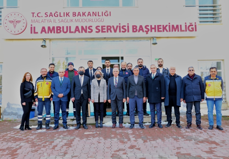 BAŞKAN GÜDERDEN SAĞLIK ÇALIŞANLARINA ANLAMLI ZİYARET