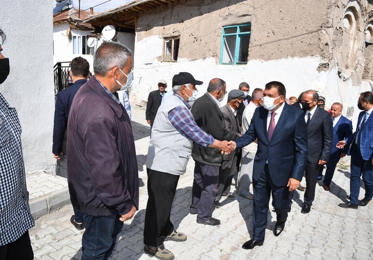 Başkan Gürkan Arguvan İlçesi Çavuş Mahallesini Ziyaret Etti