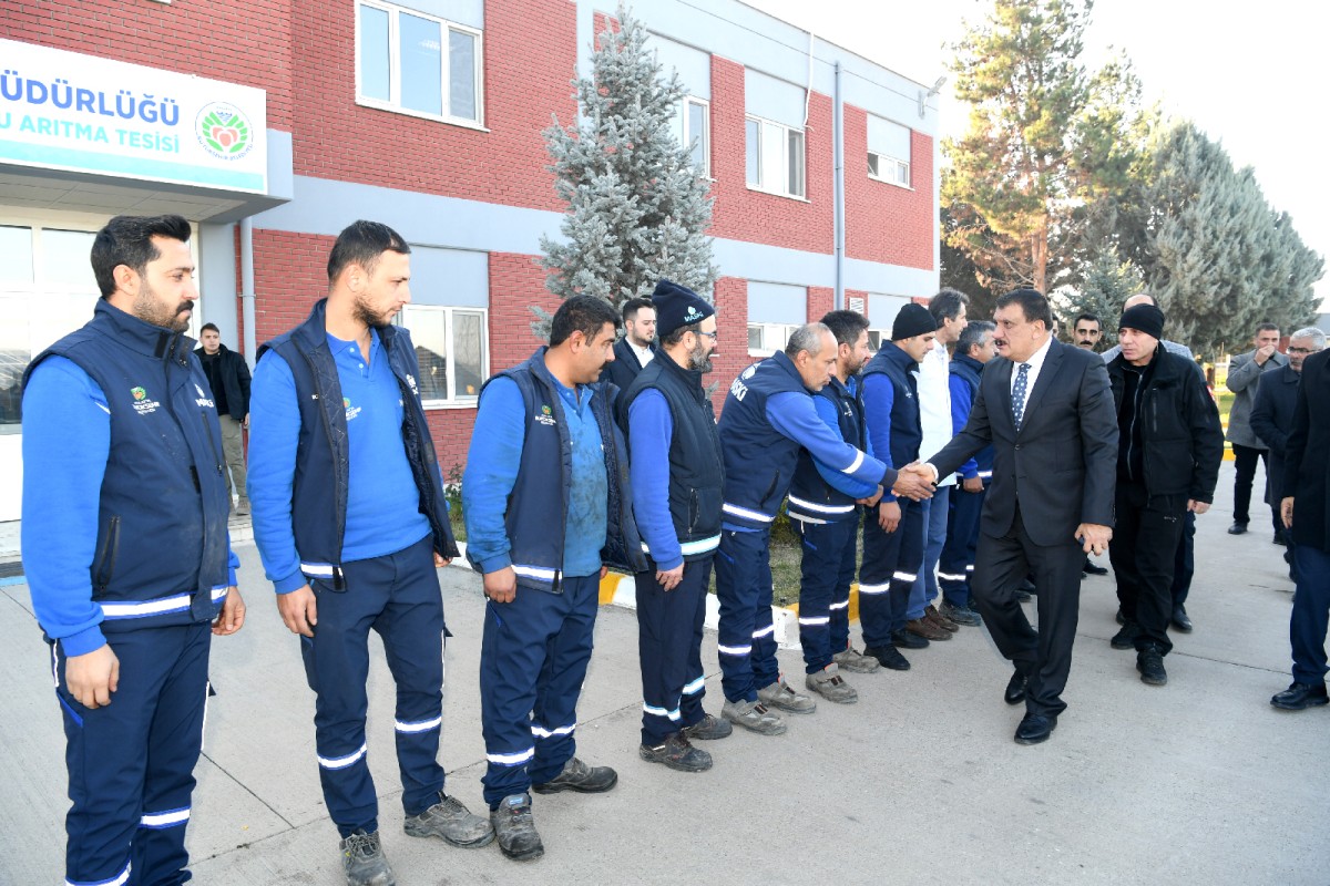 Başkan Gürkan, Arıtma Tesisini Ziyaret Etti