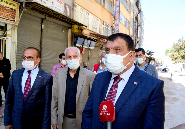 Başkan Gürkan, Cezmi Kartay Caddesindeki İçmesuyu Çalışmalarını İnceledi