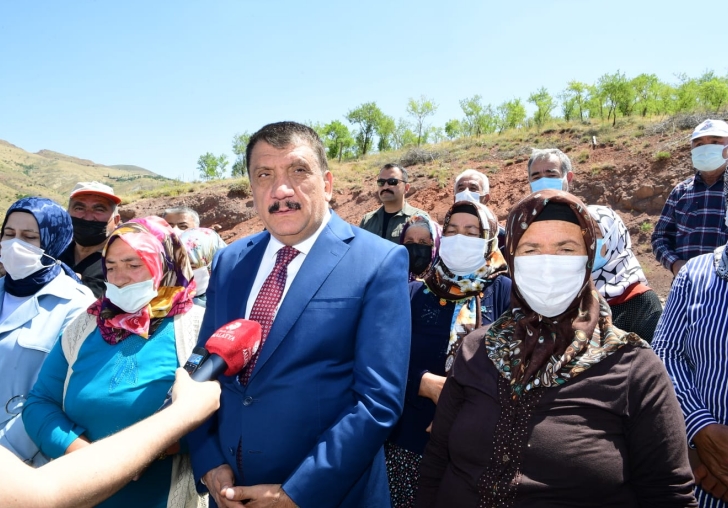 Başkan Gürkan Ciritbelen ve Karıncalıkta Yapılan Çalışmaları İnceledi 