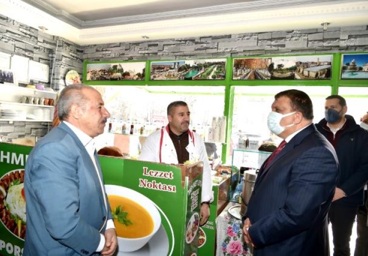 Başkan Gürkan'dan esnaf ve vatandaşlara ziyaret