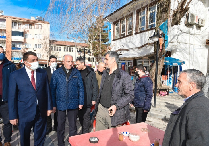 BAŞKAN GÜRKAN, DİLEK MAHALLESİNDE ESNAF VE VATANDAŞLARI  ZİYARET ETTİ