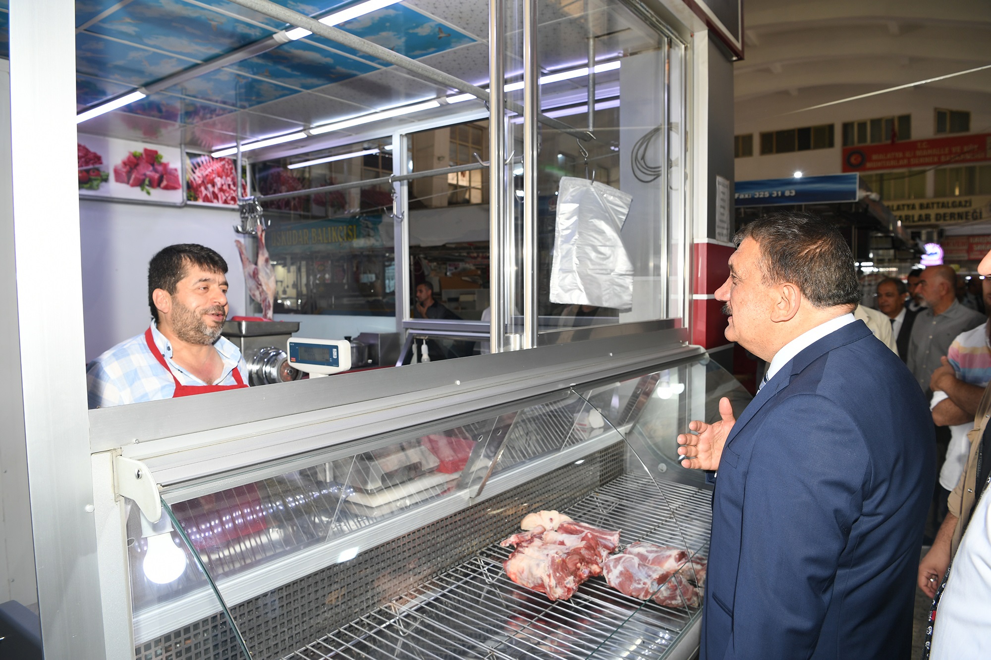 Başkan Gürkan Kasap Pazarı Esnaflarını Ziyaret Etti