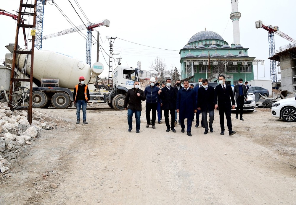 Başkan Gürkan kentsel dönüşüm çalışmalarını yerinde inceledi
