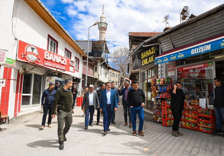 BAŞKAN GÜRKAN, KONAKTA YAPIMI DEVAM EDEN SEMT KONAĞI ÇALIŞMALARINI İNCELEDİ