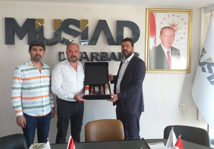  Başkan Pehlivan, Diyarbakıra Giderek Düzce'nin ürünlerini tanıtmaya devam ediyor