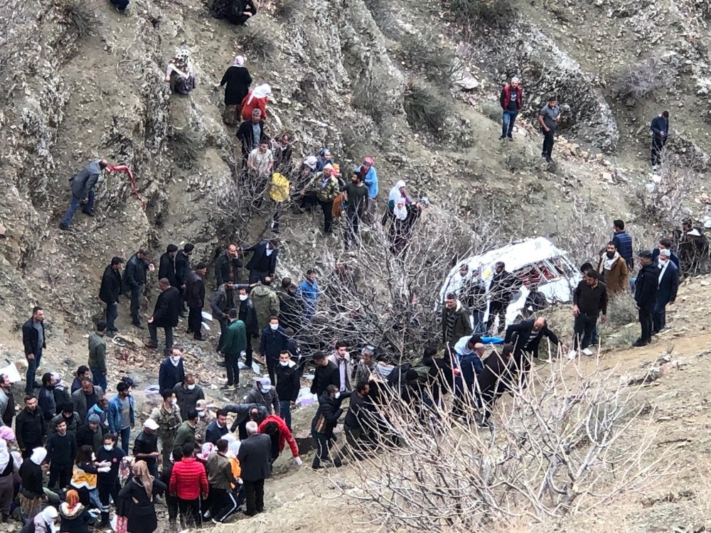 Batman´da 2 kardeşin öldüğü kazada okul müdürleri görevden alındı
