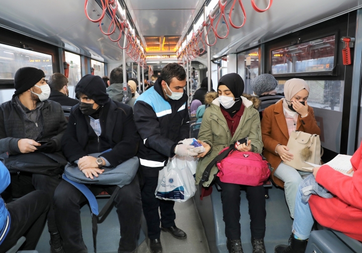 BATTALGAZİ BELEDİYESİNDEN ÖĞRENCİLERE SINAV ÖNCESİ KAHVALTI İKRAMI