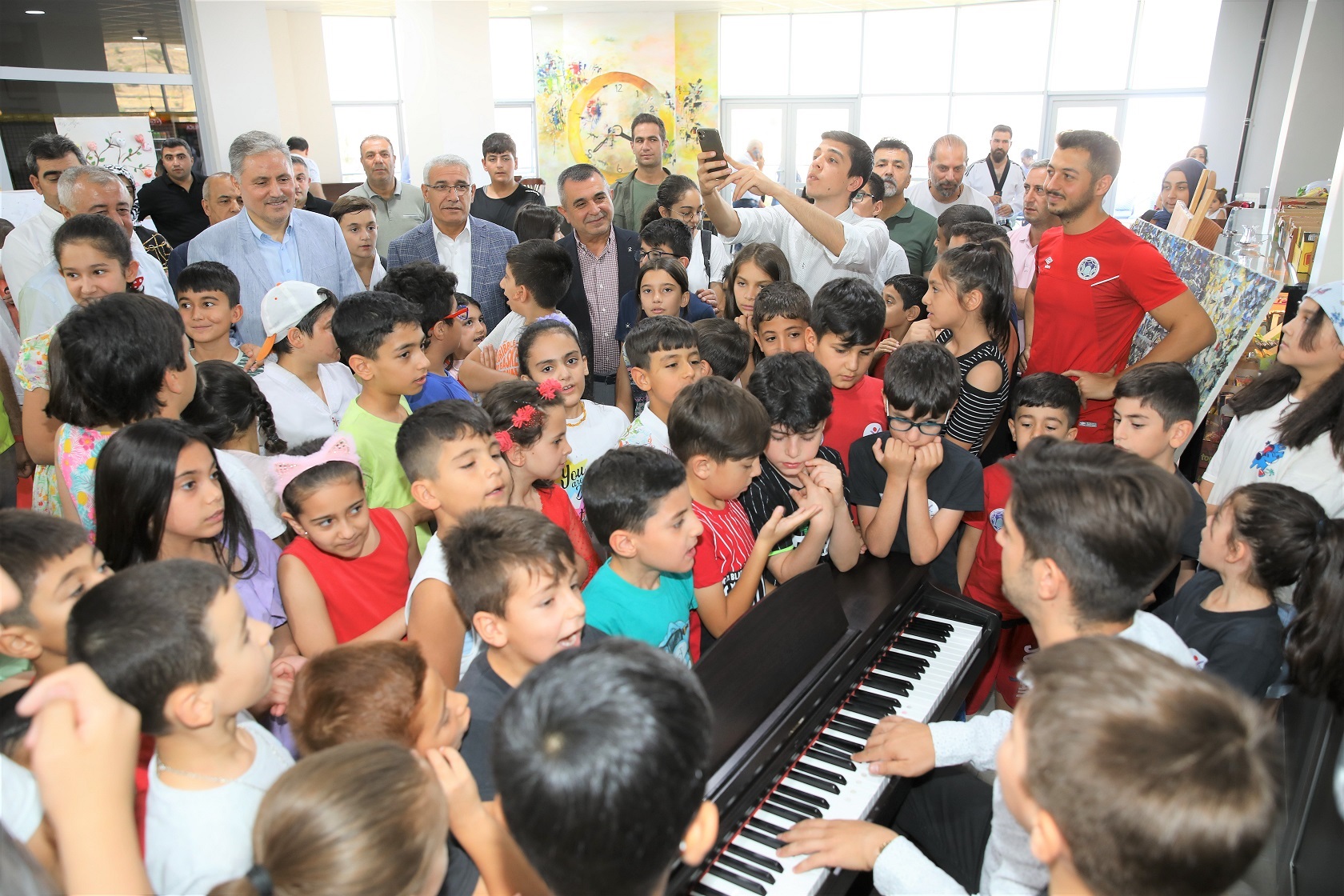 Battalgazi Belediyesi Yaz Spor Okullarındaki Öğrencilere Süpriz Ziyaret