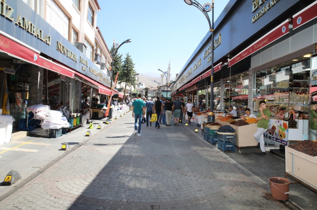 Battalgazi’deki Prestij Sokaktan Esnaf Ta Müşteri De Memnun