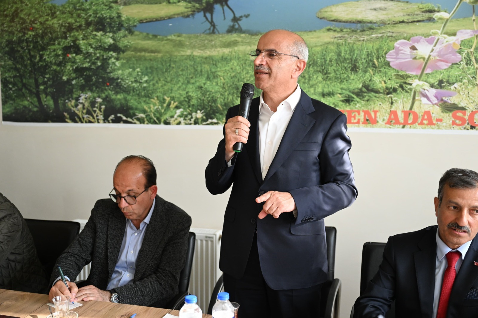 Büyükşehir Adayı Sami Er: “Malatya’nın bir an önce küllerinden ayağa kalkması için var gücümüzle çalışacağız” AK Parti Adaylarından STK Ziyaretleri