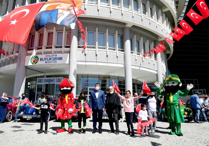 Büyükşehir Belediyesi Çocuk Bayramını Vosvoslarla Kutladı