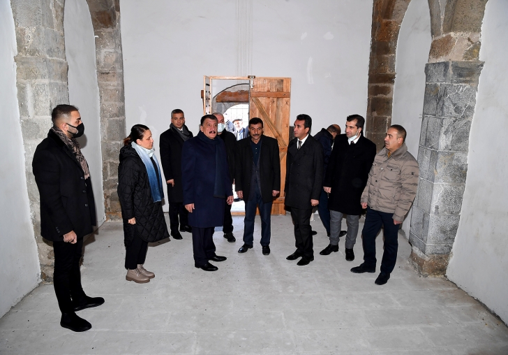 BÜYÜKŞEHİR BELEDİYESİ TARAFINDAN VENK ŞAPELİNİN ÇEVRE DÜZENLEME ÇALIŞMALARI TAMAMLANDI