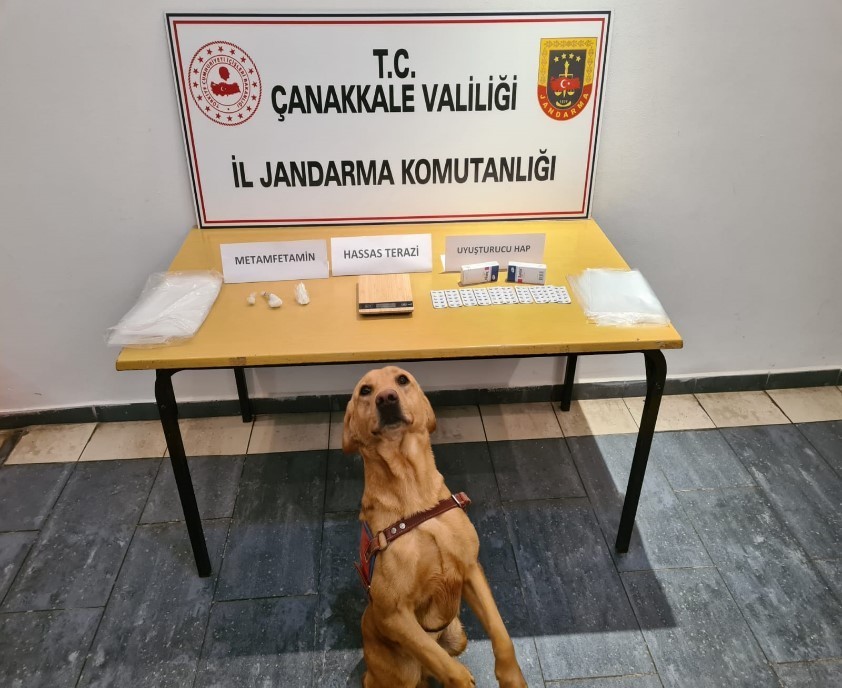 Çanakkale´deki aksiyon filmi gibi uyuşturucu operasyonu kamerada
