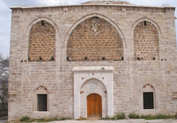 Çavuşoğlu Mahallesi Sakinleri Okul ve Kiliseleri'nin Yapılması Bekliyor