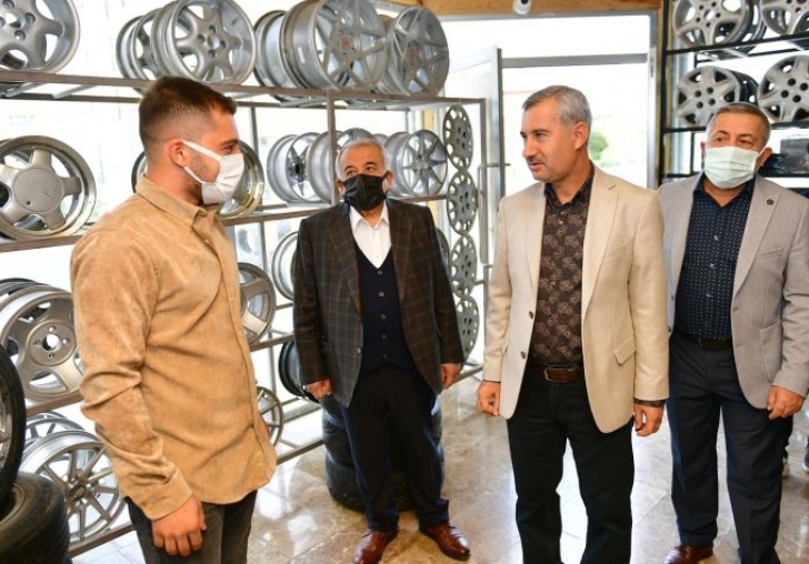 Çınar Esnaf Ziyaretlerine Hız Kesmeden Devam Ediyor