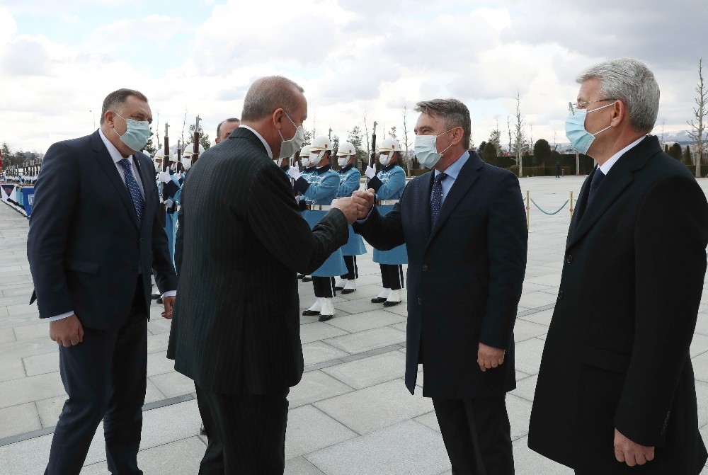 Cumhurbaşkanı Erdoğan, Bosna Hersek Devlet Başkanlığı Konseyi Başkanı Dodik´i resmi törenle karşıladı
