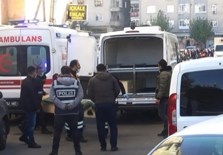 Diyarbakır'da baba cinnet getirdi: 1 ölü 2 yaralı