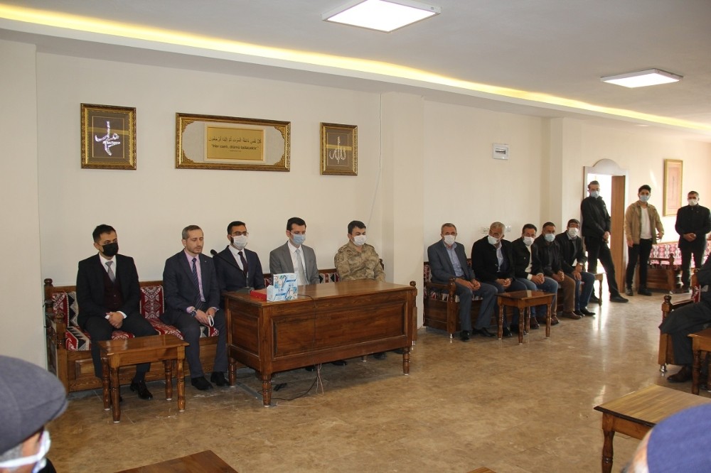 Diyarbakır´da iki aile arasındaki 40 yıllık husumet barışla sonuçlandı
