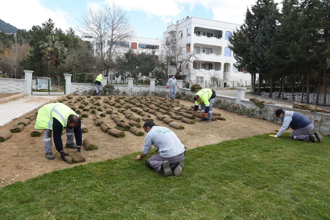 Edremit´teki yeşil alanların üçte birini Hasan Arslan yaptı
