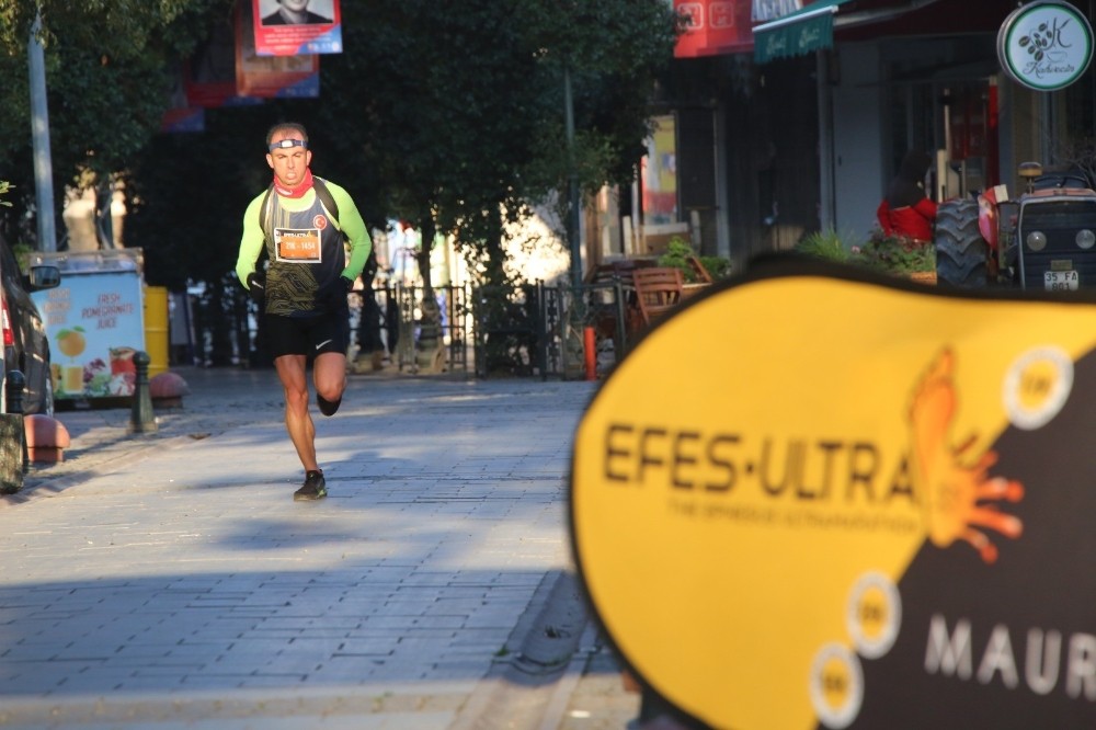 Efes Ultra Maratonu başladı
