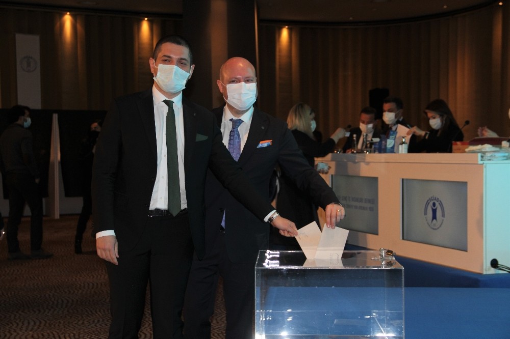 EGİAD´da görev değişimi
