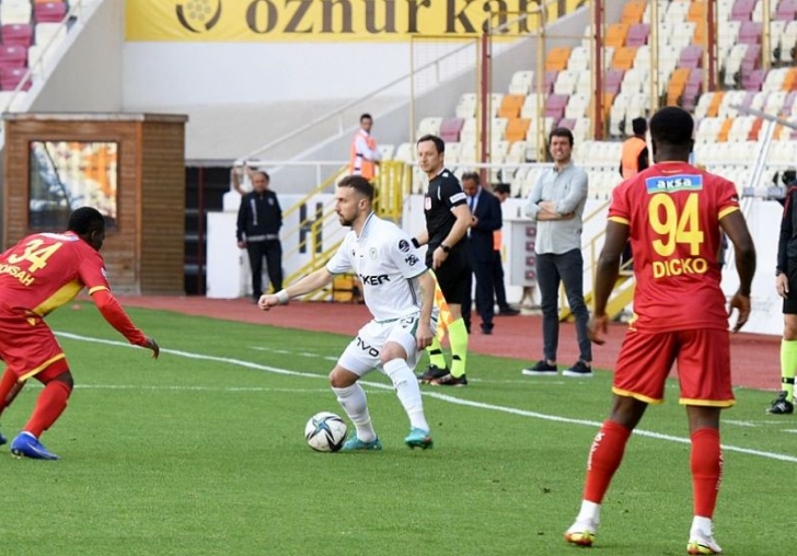 Eksik Kadrolu YMS, Konyaspor'a 3-2 Yenildi