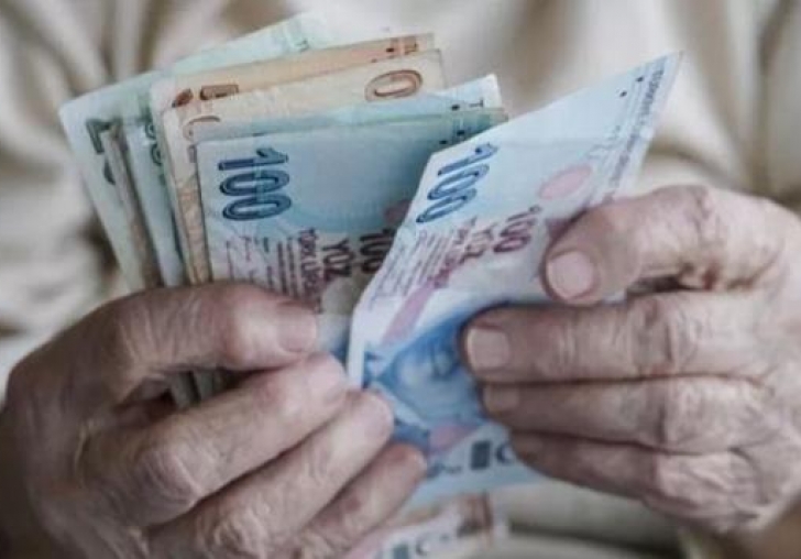 Emekliye bayram ikramiyesinde masadaki rakamlar ne?