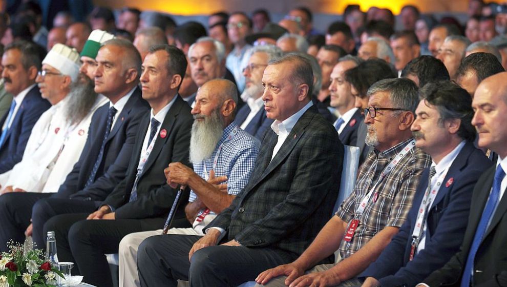 Erdoğan, Yanına Malatyalı Dedeyi Oturttu