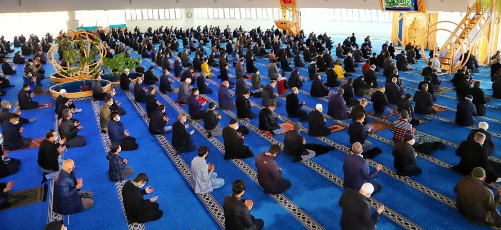 Erzincan´da depreminde hayatını kaybedenler için mevlit okutuldu
