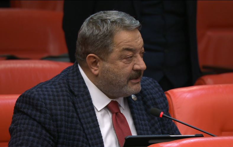 Fendoğlu’ndan Adliye için Yeşilyurt Belediye binası öneri